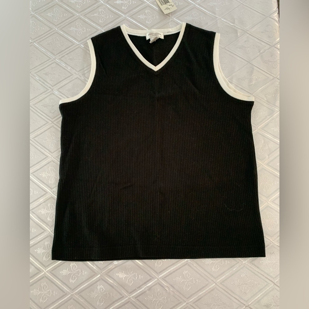 Jones New York Black and White Sport Top